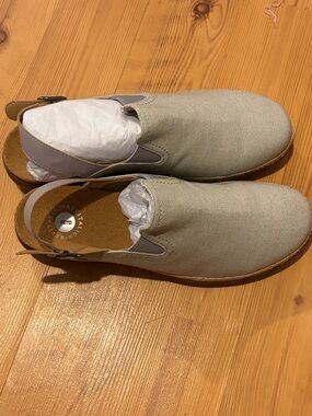 REVITALIGN Women's Slip-On Tweed Mules in Light Gray